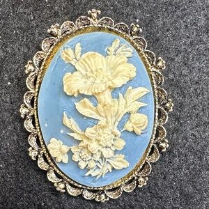 261- Vintage Blue Cameo Floral Brooch/ Pendant - Gold Frame